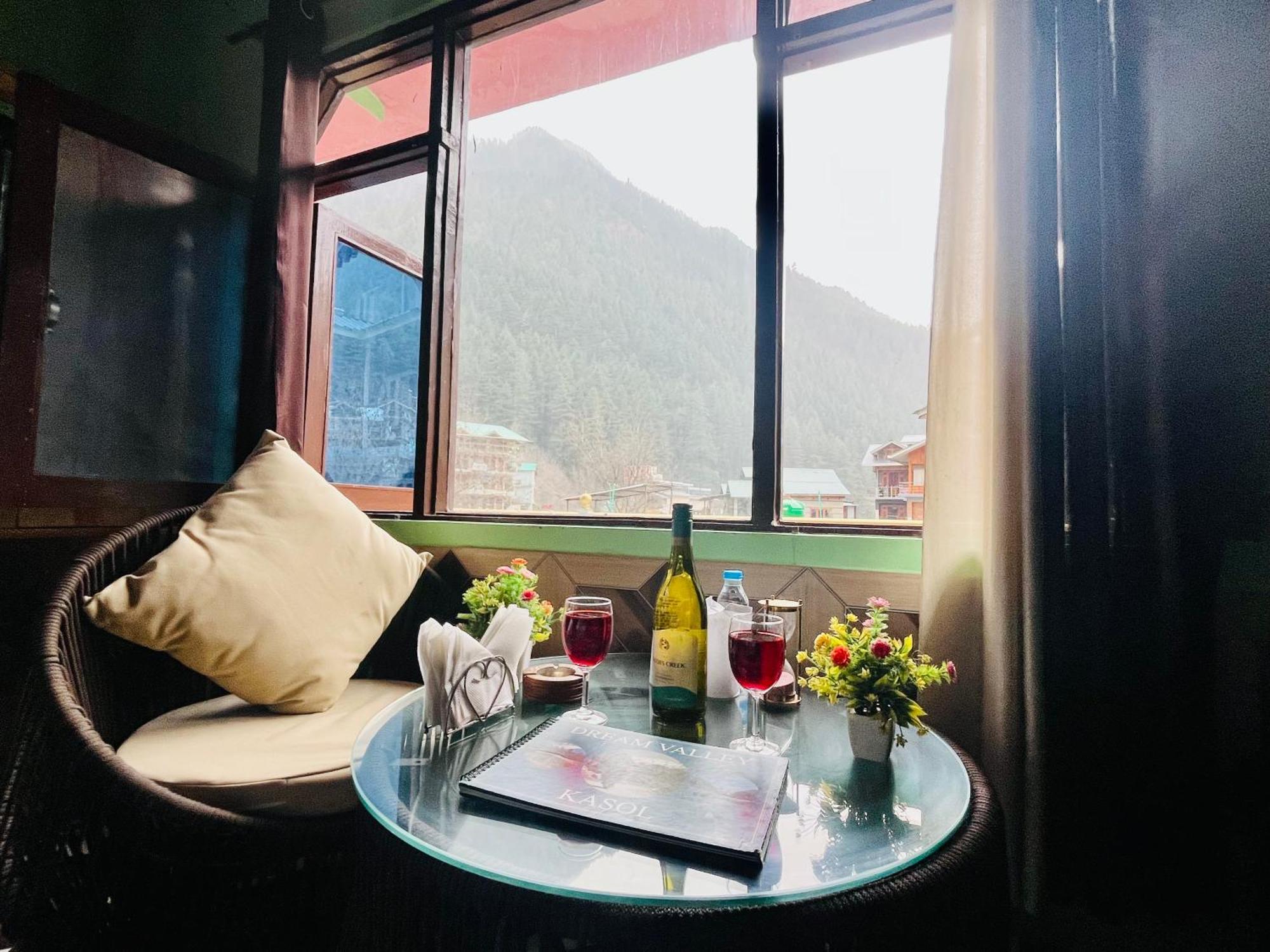 Russian Unit Kasol By Valley ภายนอก รูปภาพ