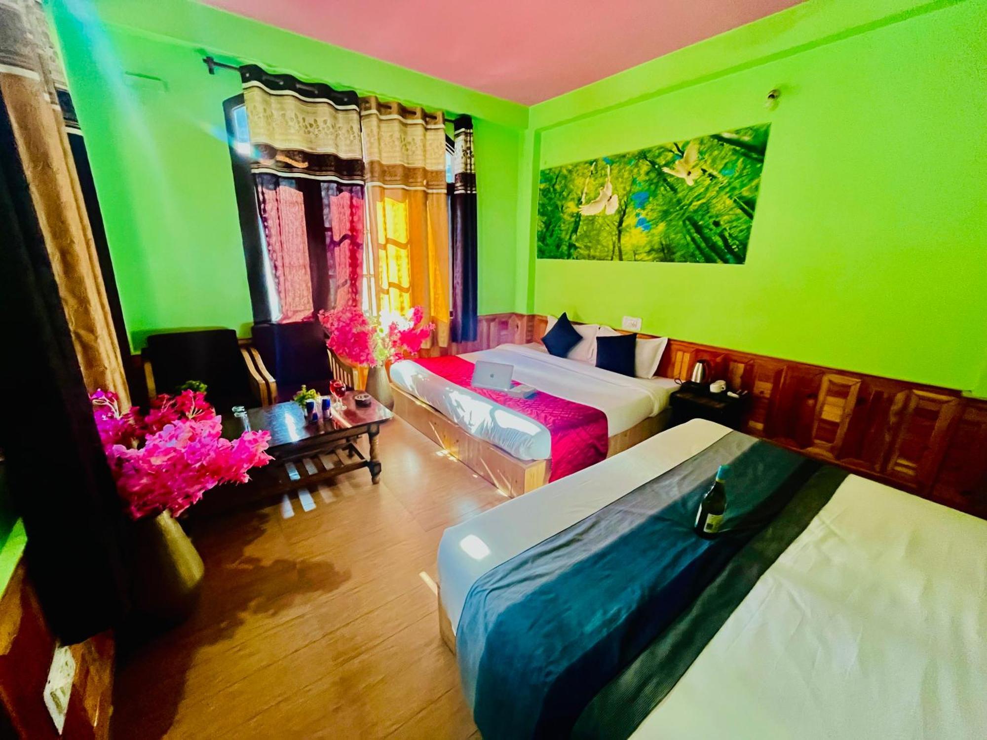 Russian Unit Kasol By Valley ภายนอก รูปภาพ