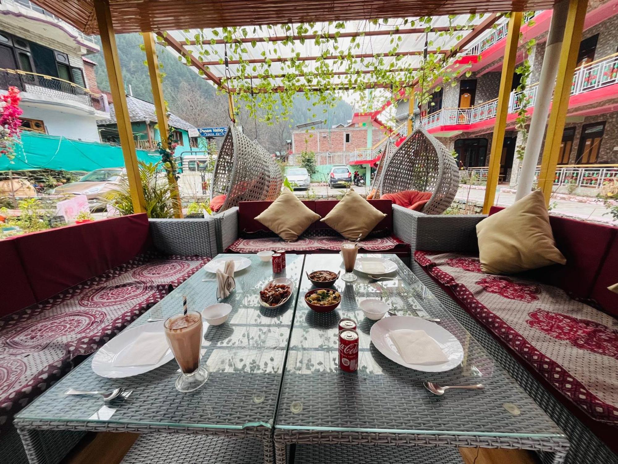 Russian Unit Kasol By Valley ภายนอก รูปภาพ
